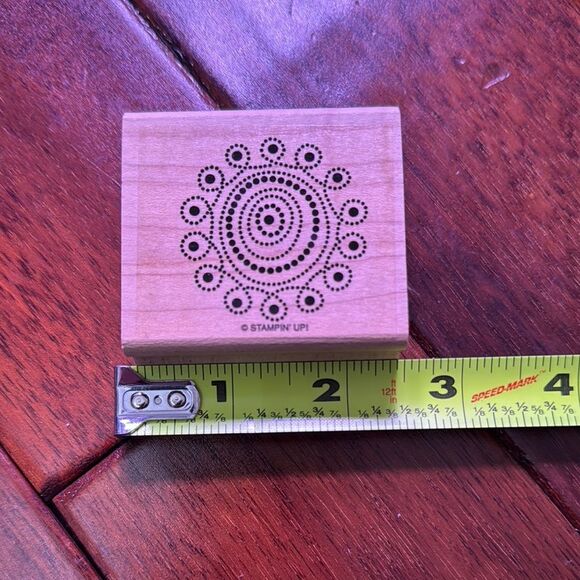 Stampin' Up! Wooden Stamp with Circular Dot Design - Picture 1 of 1